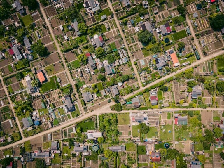 An aeriel photograph of an allotment sites showing hundreds of allotment plots.